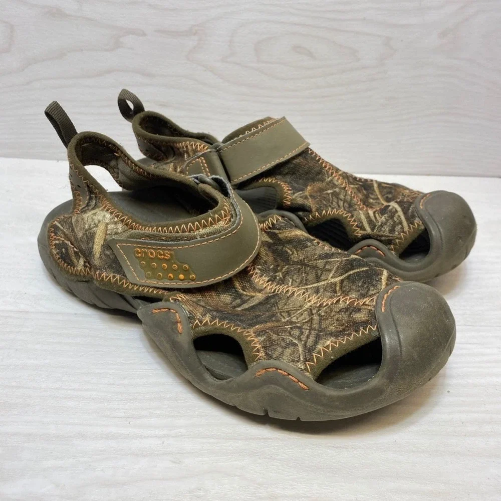Crocs‎ Swiftwater Camo Sandals Mens 7 Green Brown Water Shoes 201152